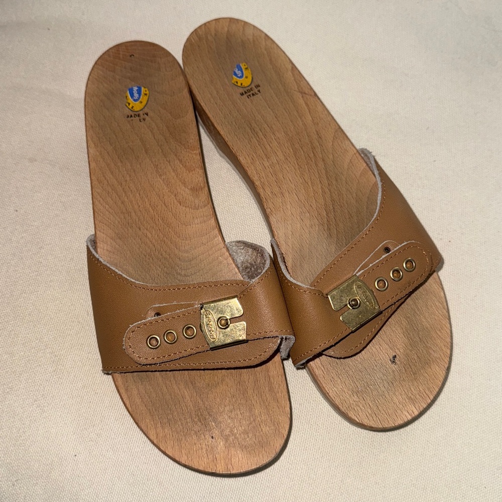 Vintage Dr. Scholl’s wood clogs exercise sandals size 9 made in Italy tan nude